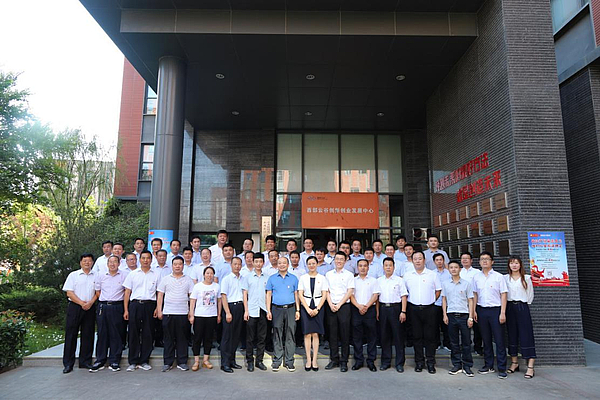 图片4.jpg 图片4.jpg